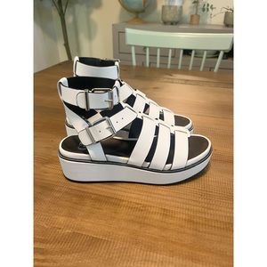 GB Platform Chunky Sandal